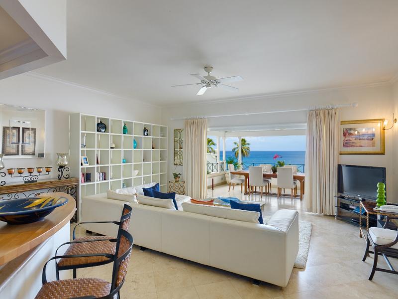Schooner Bay 401 - Electra - Beachfront , Schooner Bay , Speightstown , St Peter , West Coast Barbados 