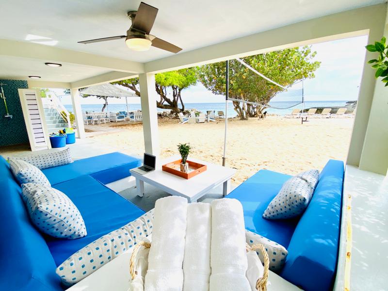 Sandcastle Beach House , Lime Stone Bay 