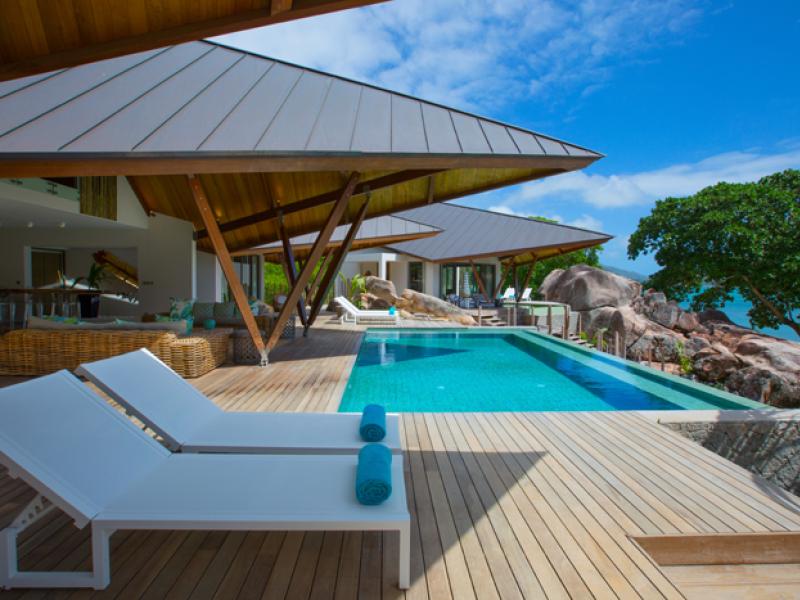 Deckenia , Praslin 