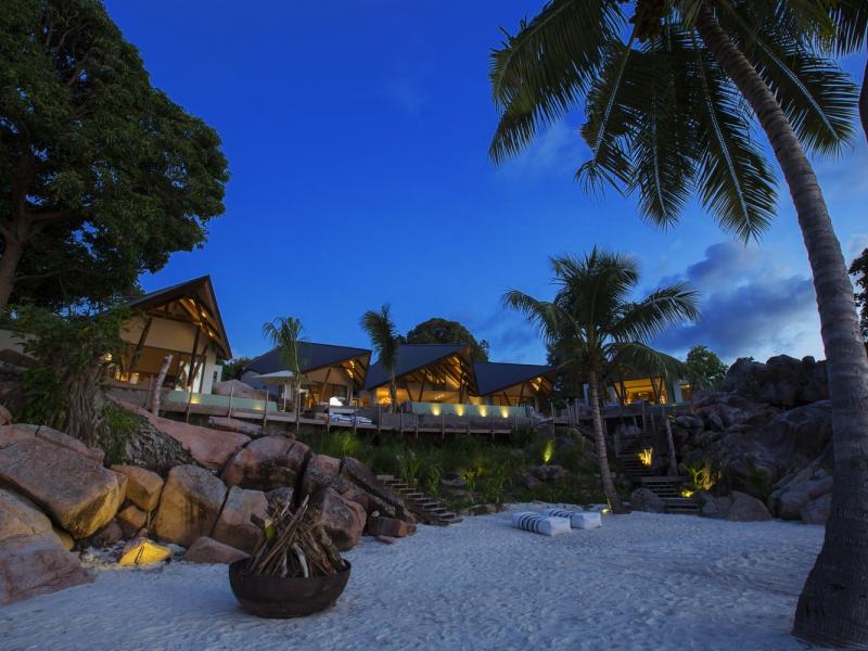 Deckenia , Praslin 