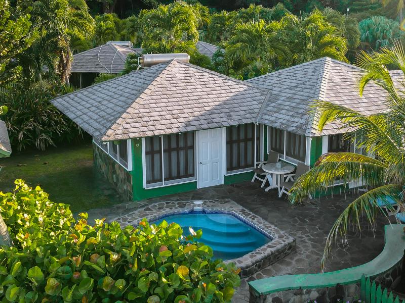 Young Island - St Vincent & The Grenadines , Young Island 