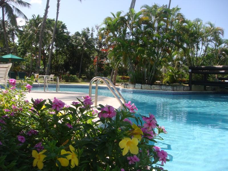 Royal Glitter Bay Apartments , Beachfront villas Barbados , Glitter Bay , Porters , St James , West Coast Barbados 