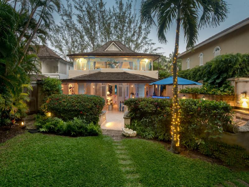 Harmony House - Beachfront , Beachfront villas Barbados , Gibbes , St Peter , West Coast Barbados 