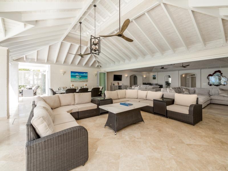 Old Trees 302 - La Mirage Penthouse , Beachfront villas Barbados 