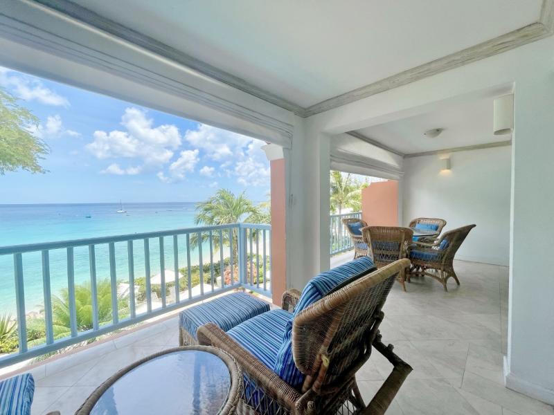 Villas on the Beach 303 , Beachfront villas Barbados , Holetown , St James , Villas on the Beach, Barbados , West Coast Barbados 