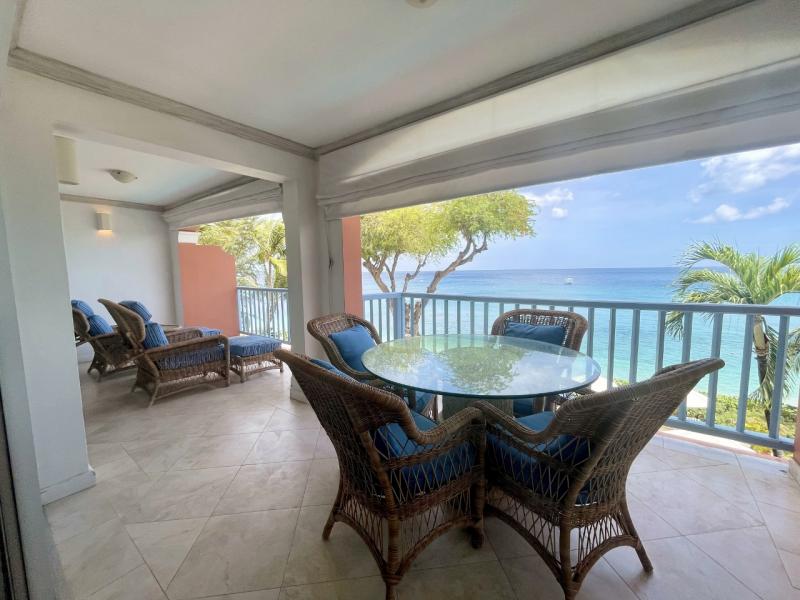 Villas on the Beach 303 , Beachfront villas Barbados , Holetown , St James , Villas on the Beach, Barbados , West Coast Barbados 