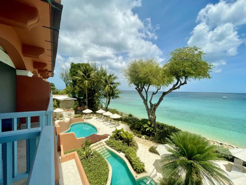 Villas on the Beach 303 , Beachfront villas Barbados , Holetown , St James , Villas on the Beach, Barbados , West Coast Barbados 