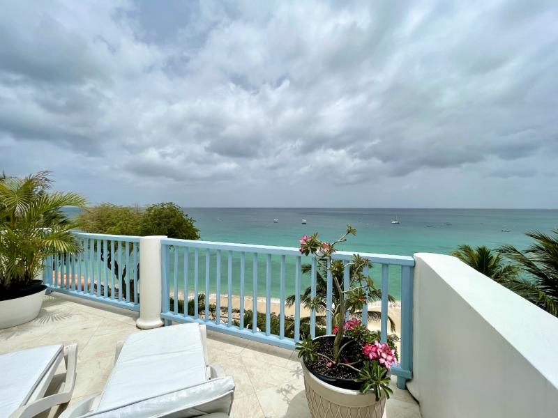 Villas on the Beach 403 , Beachfront villas Barbados , Holetown , St James , Villas on the Beach, Barbados , West Coast Barbados 