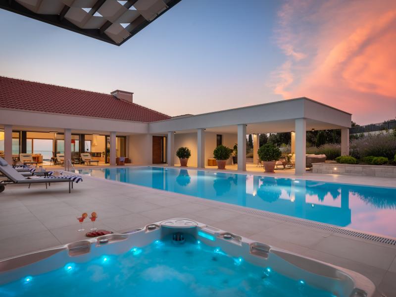 Villa Lucia , Brac 