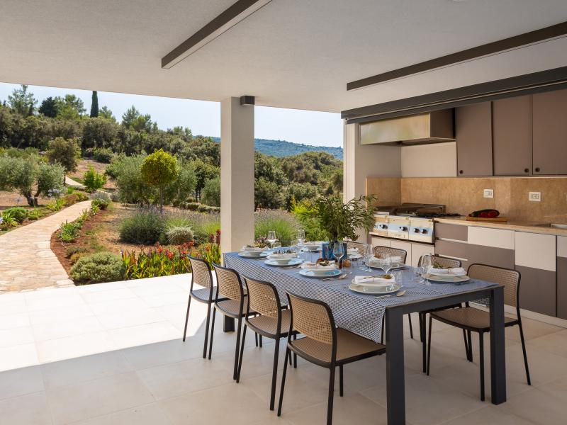 Villa Lucia , Brac 