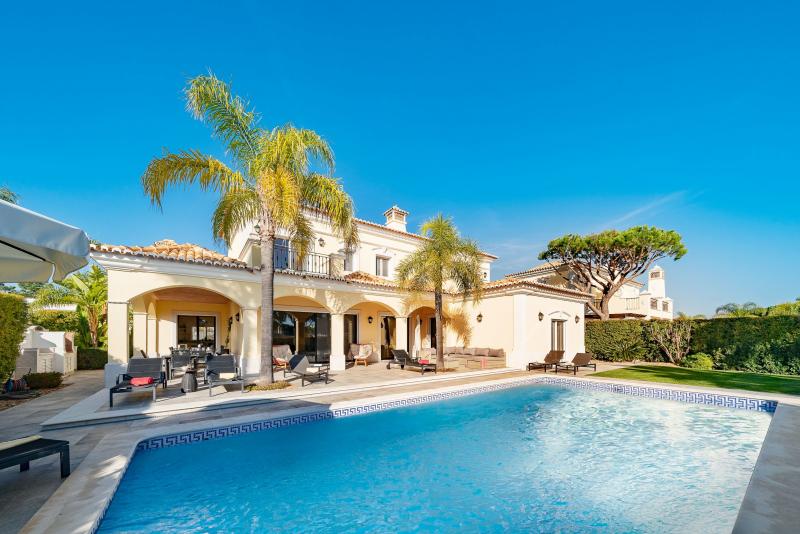 Villa Rola