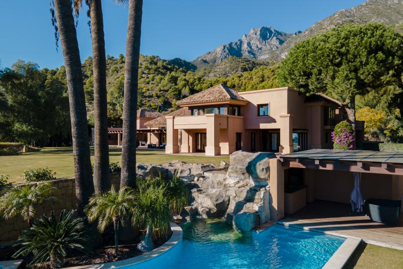 Villa Cara