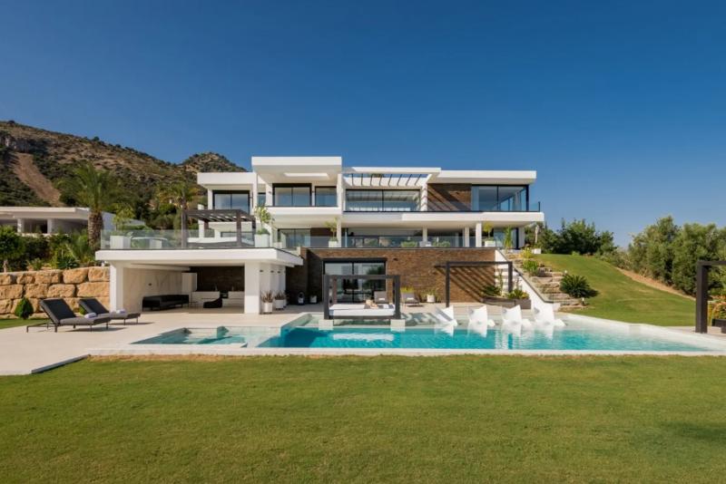 Villa Mena