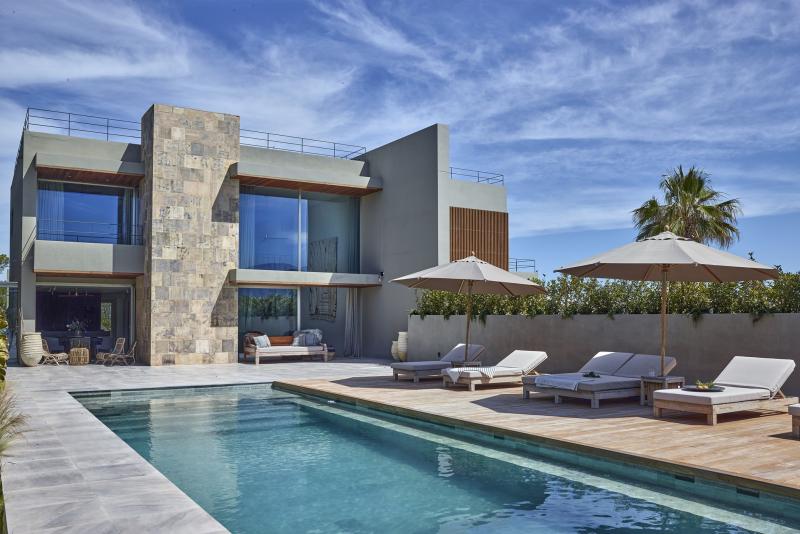 Villa Bless