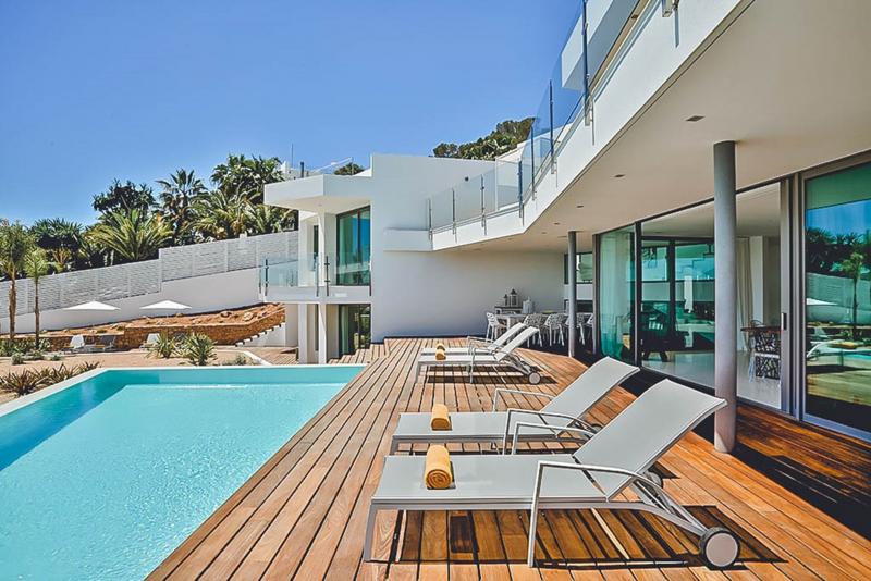 Villa Riley